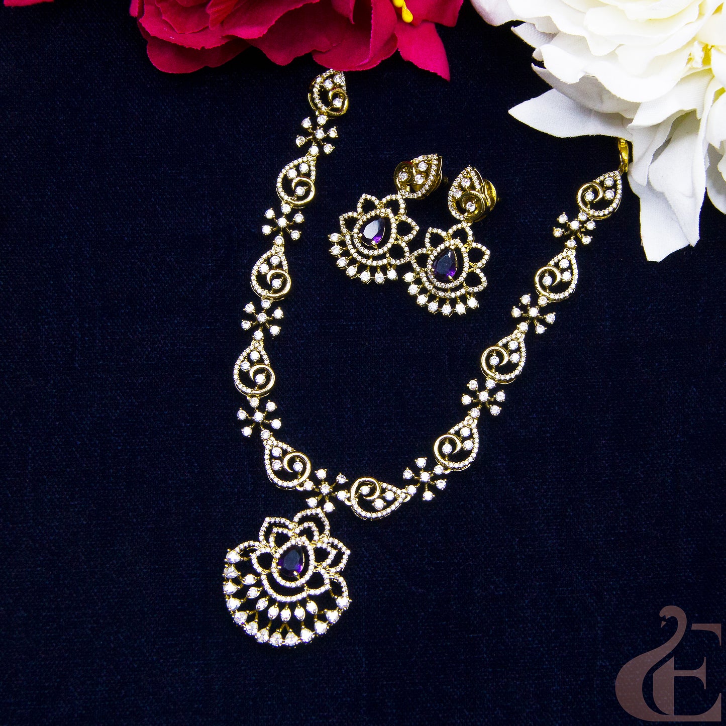 Top view of Antique Ad Necklace Set Lavander