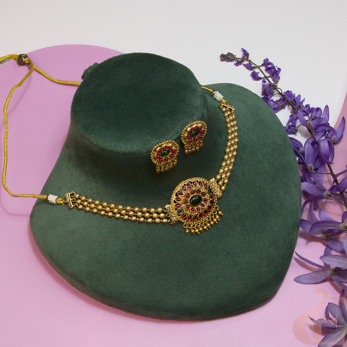Top View of Antique Choker & Earrings Ruby Green Necklace