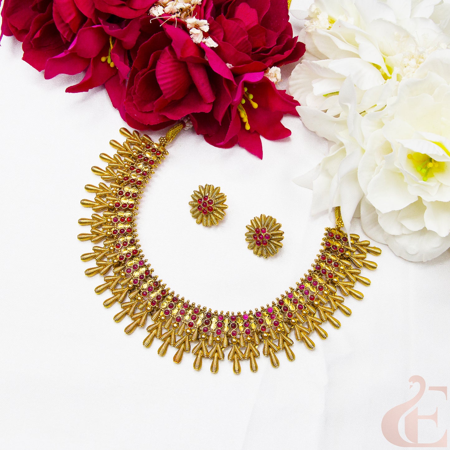 Top view of Antique Necklace & Earrings ruby stones