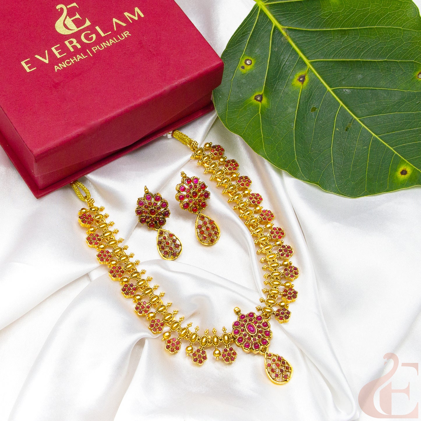 Side angle Top view of Antique Necklace & Earrings Ruby stones