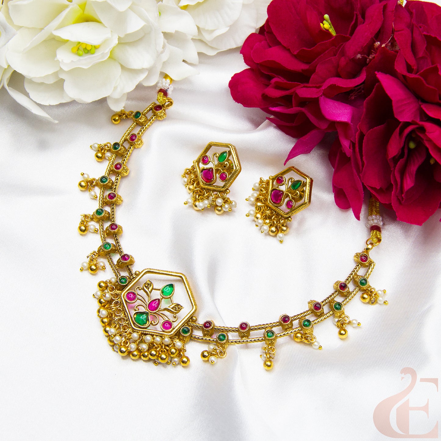 Top view of Antique Necklace & Earrings ruby green stones