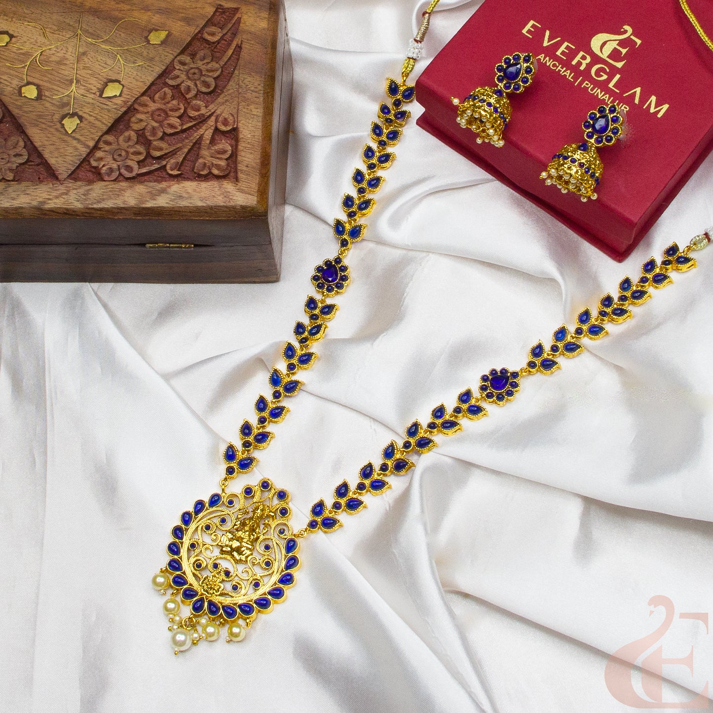 Top view of Antique Temple Necklace & Jhumka Blue stones 14