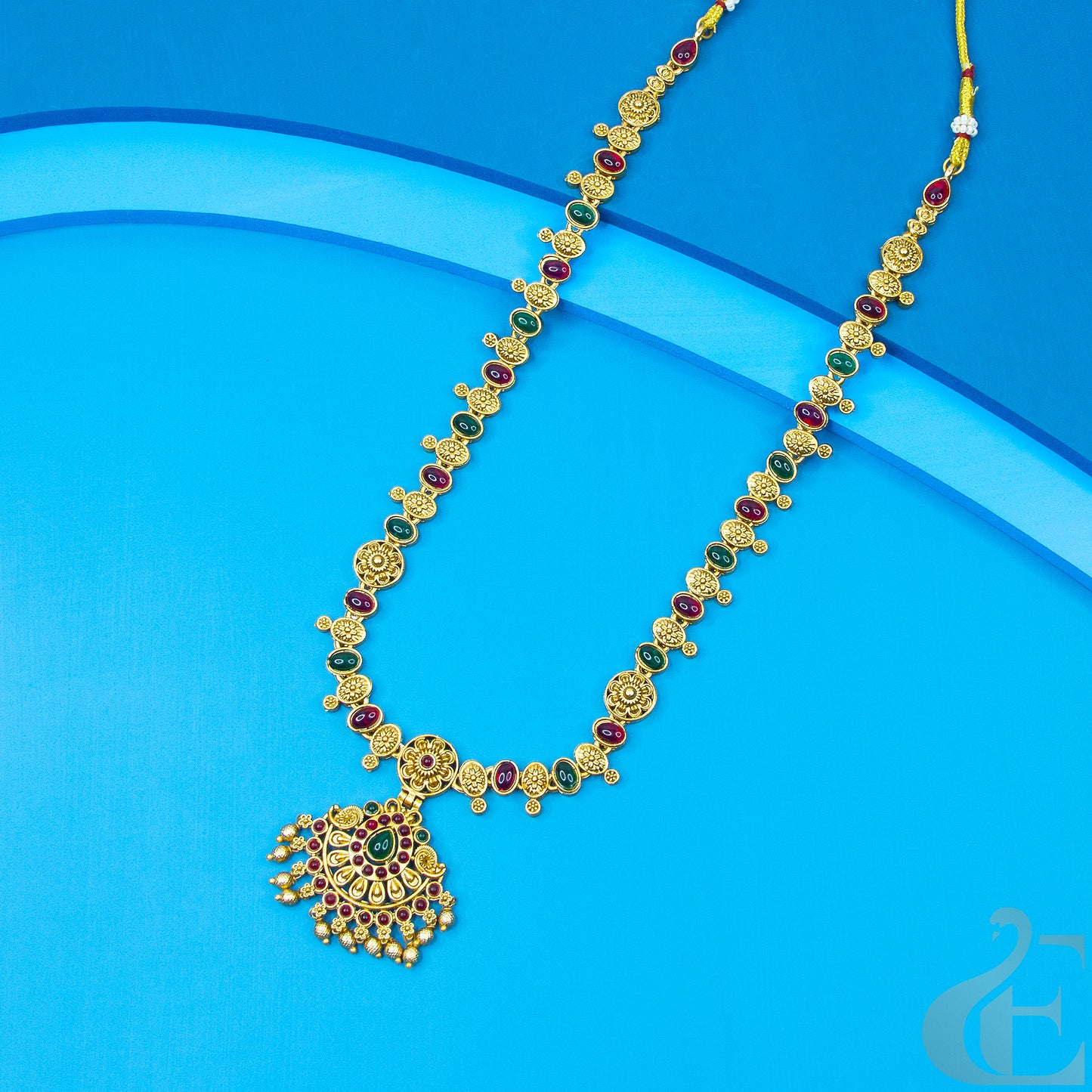 Top view of Antique long Necklace Ruby Green stones