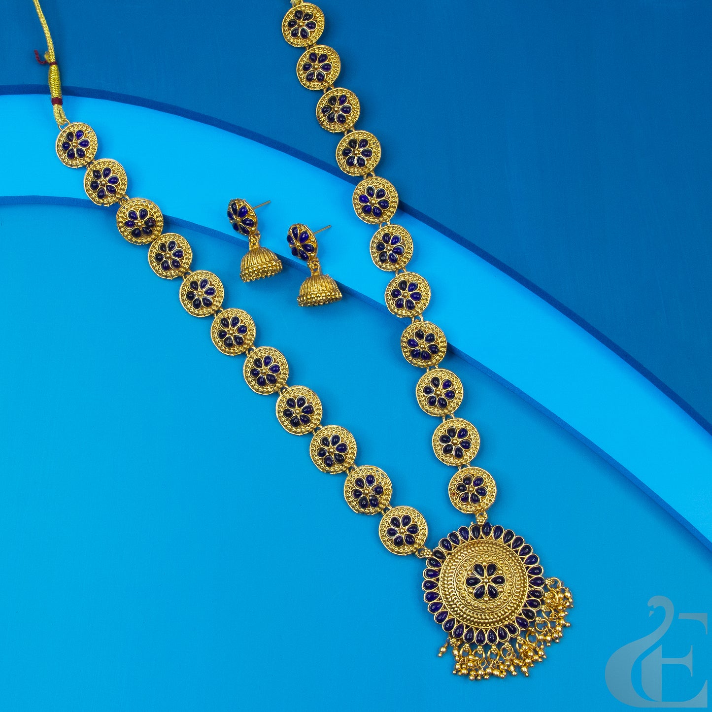 Top view of Antique long Necklace & Earrings Blue Stone
