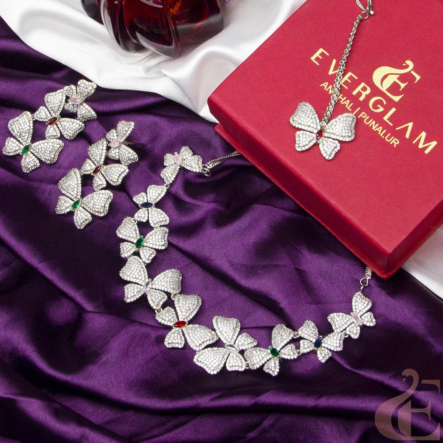 Right side to view of Butterfly_Design_AD_Necklace Set