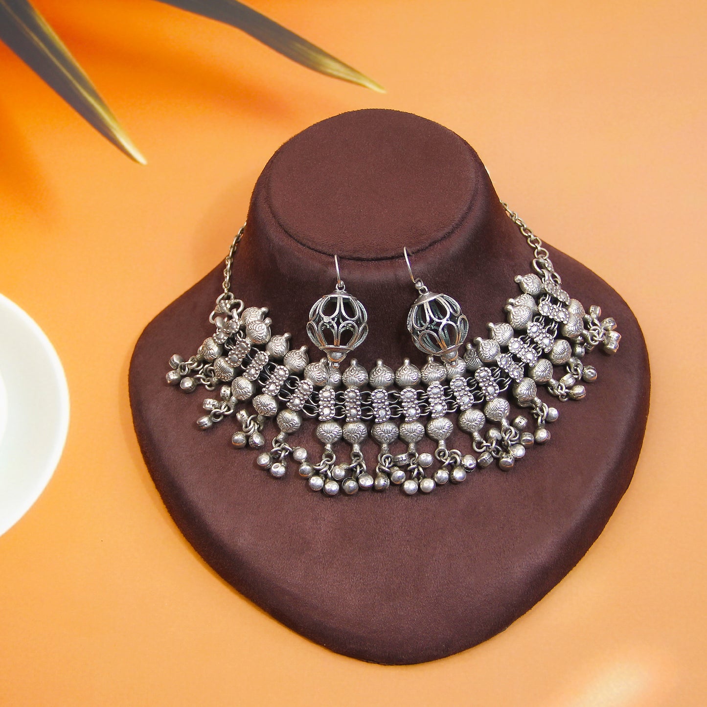Top view of German Silver Replica Choker & Earrings