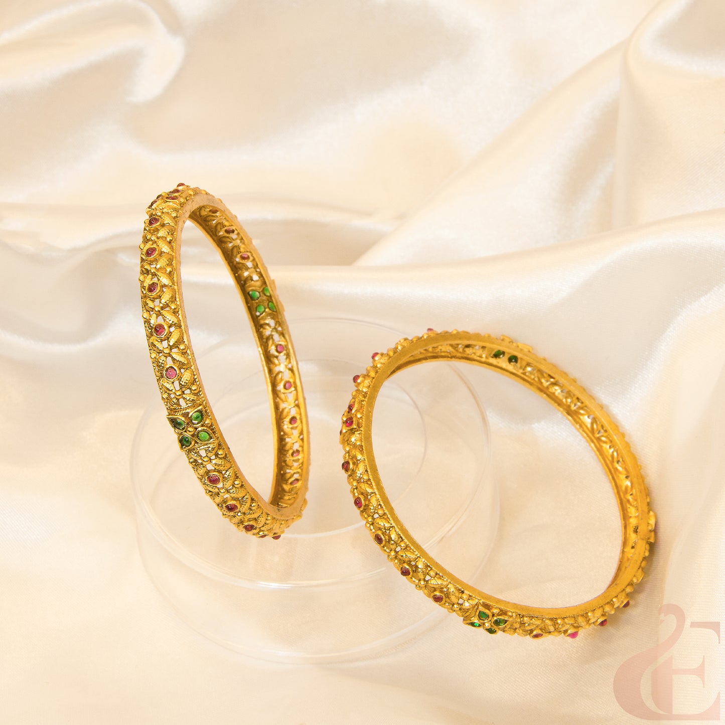 Antique Bangle ( 1 pair )