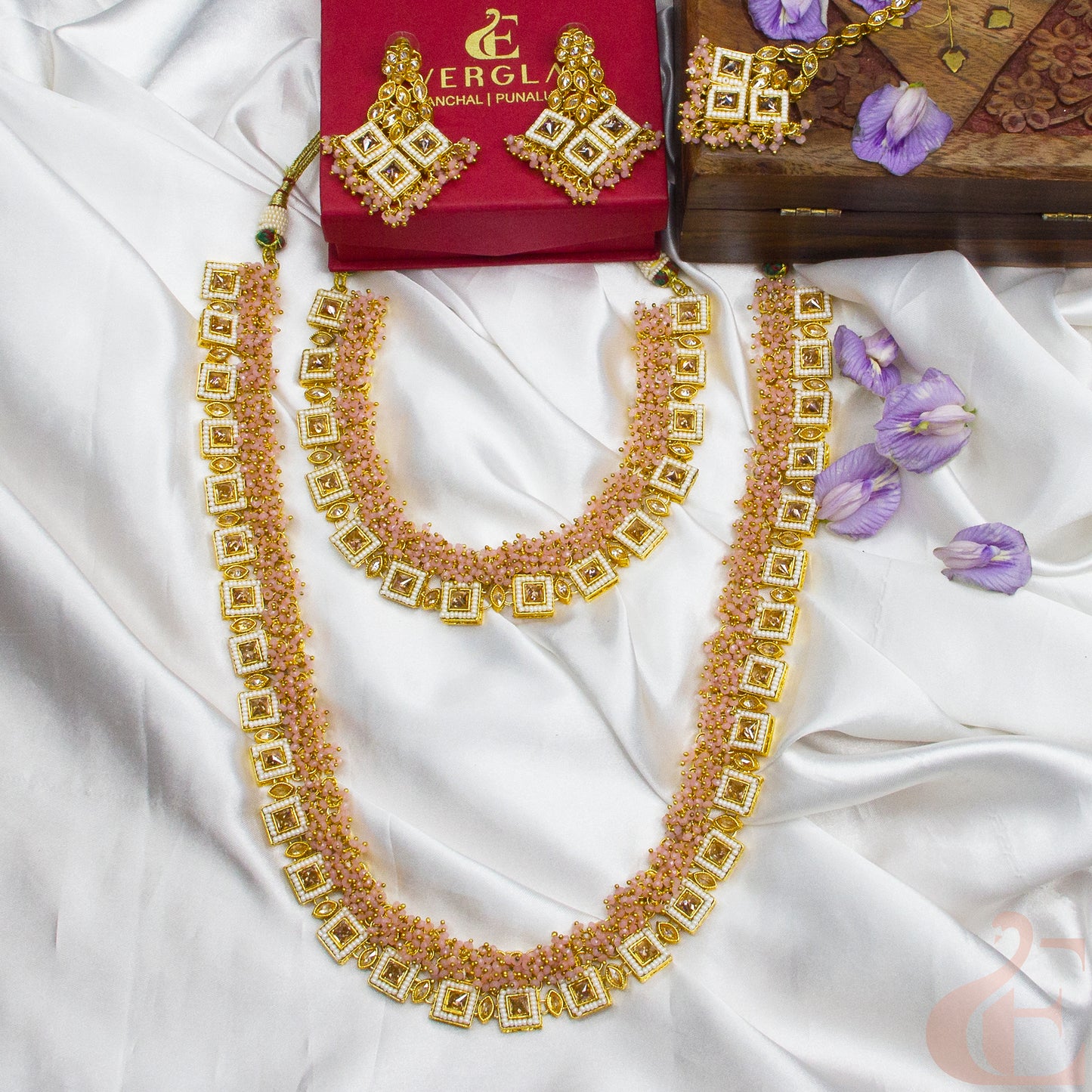 Top view of Necklace Set With Earrings & Netti chutty