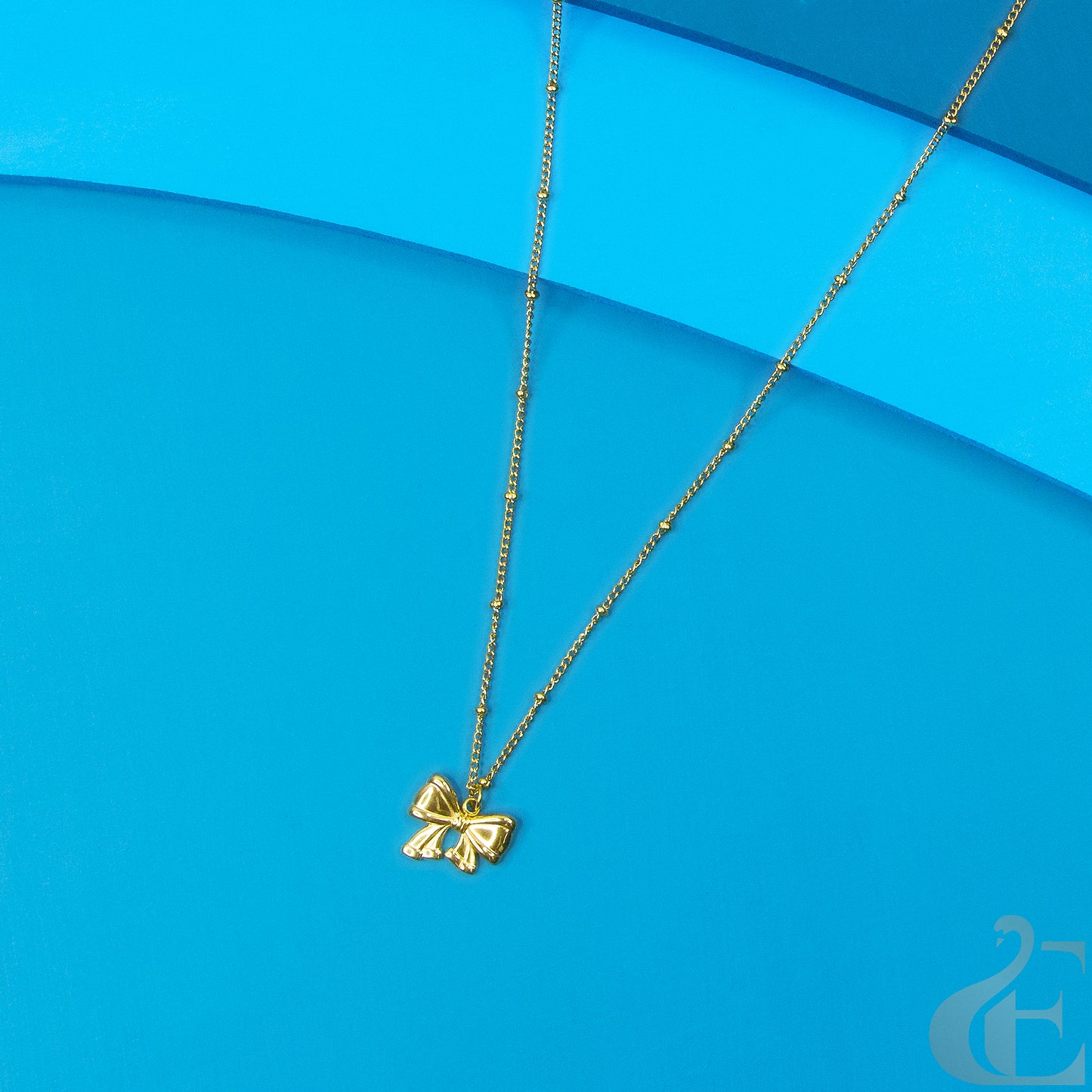 Top view of Stainless Steel Chain Necklace Golden