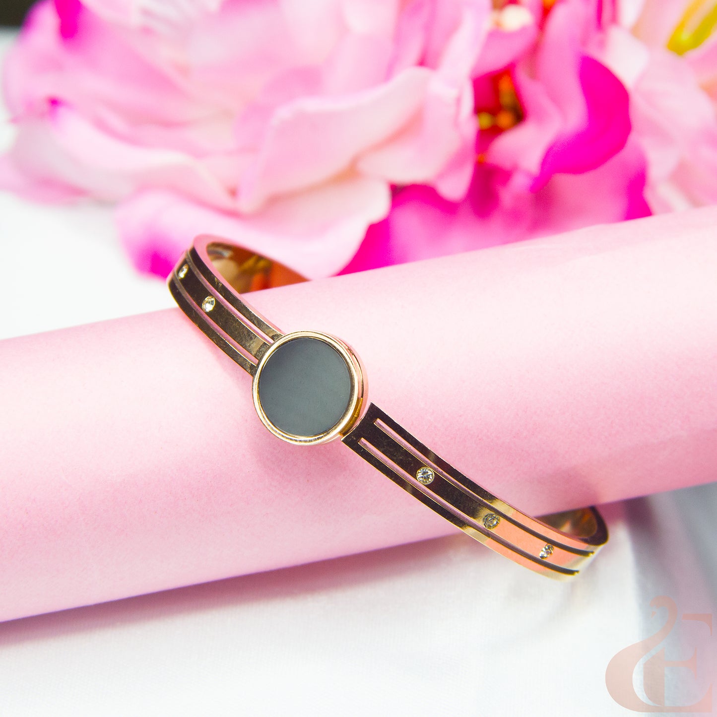 Front view of Stainless Steel Openable Bracelet Black stone & small AD stones