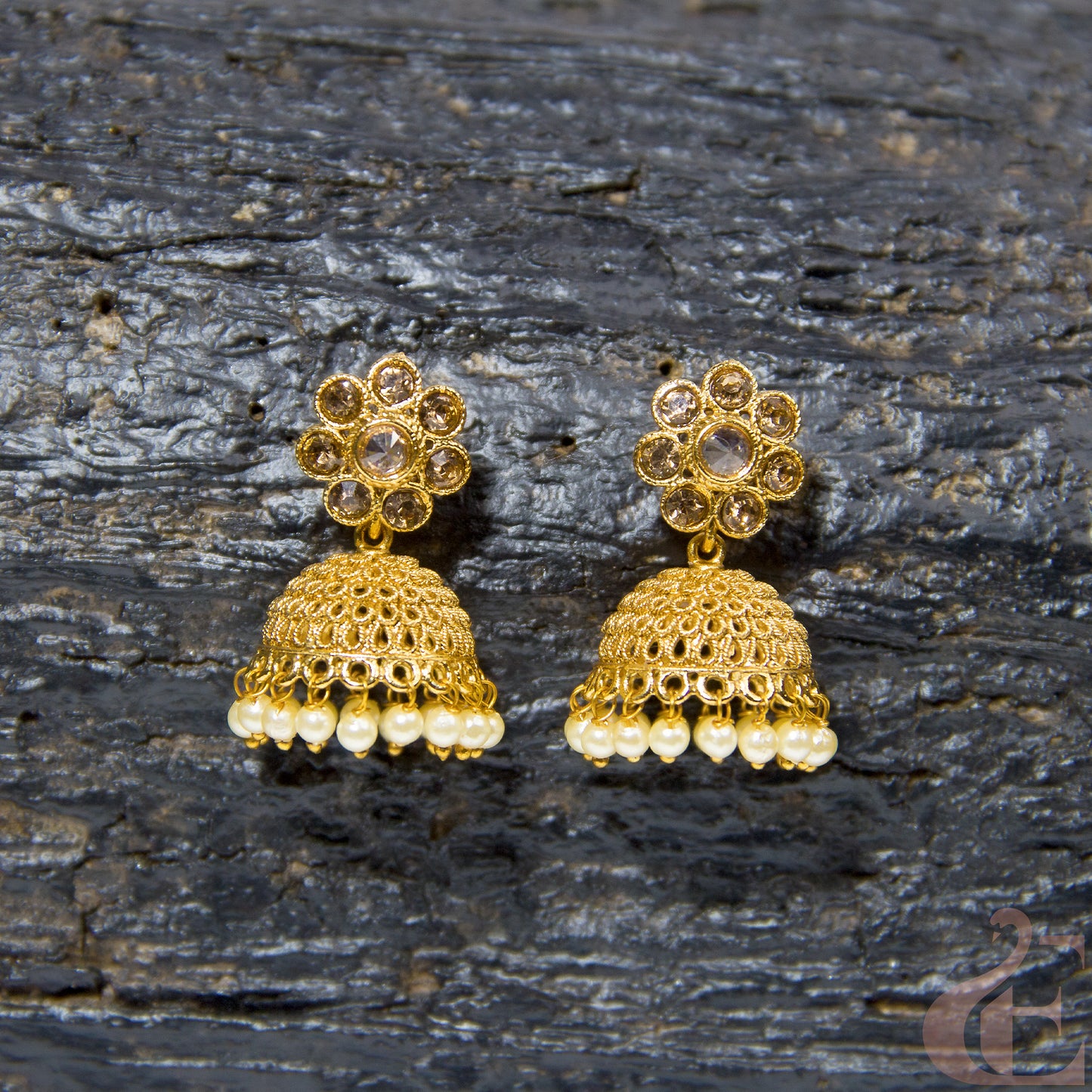 Antique Light weight Premium Jhumka 86