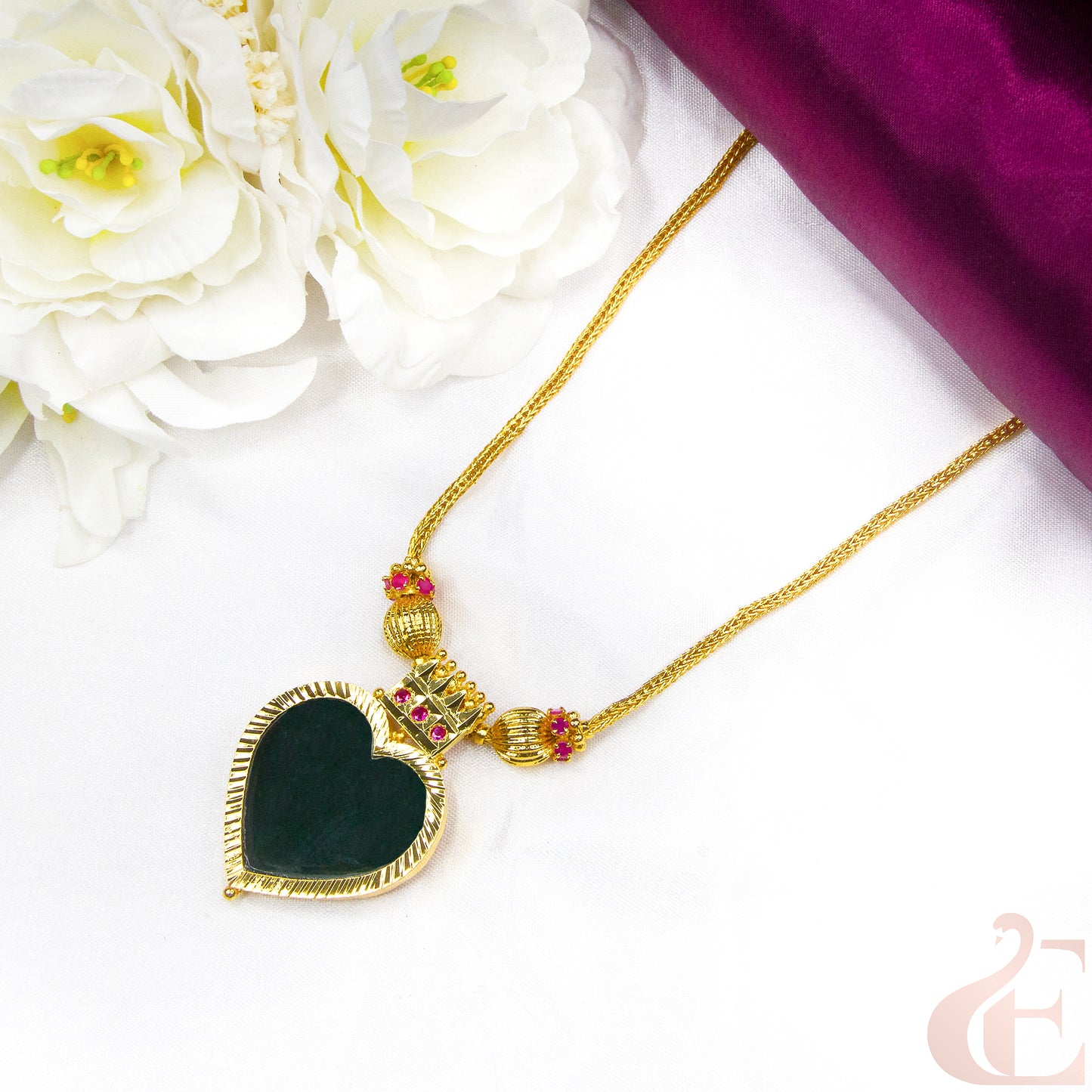 Top view of Traditional Kerala AD Palakka Heart Pendant Necklace Green & Ruby Stones