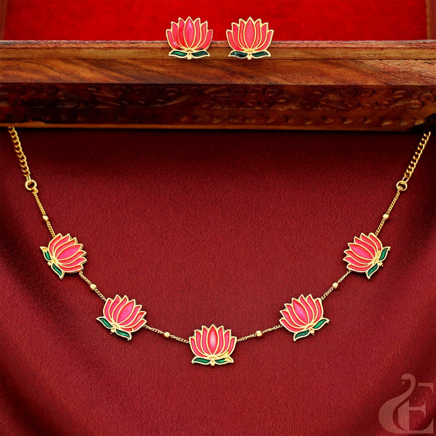 Top view of Trending Lotus Necklace & earrings