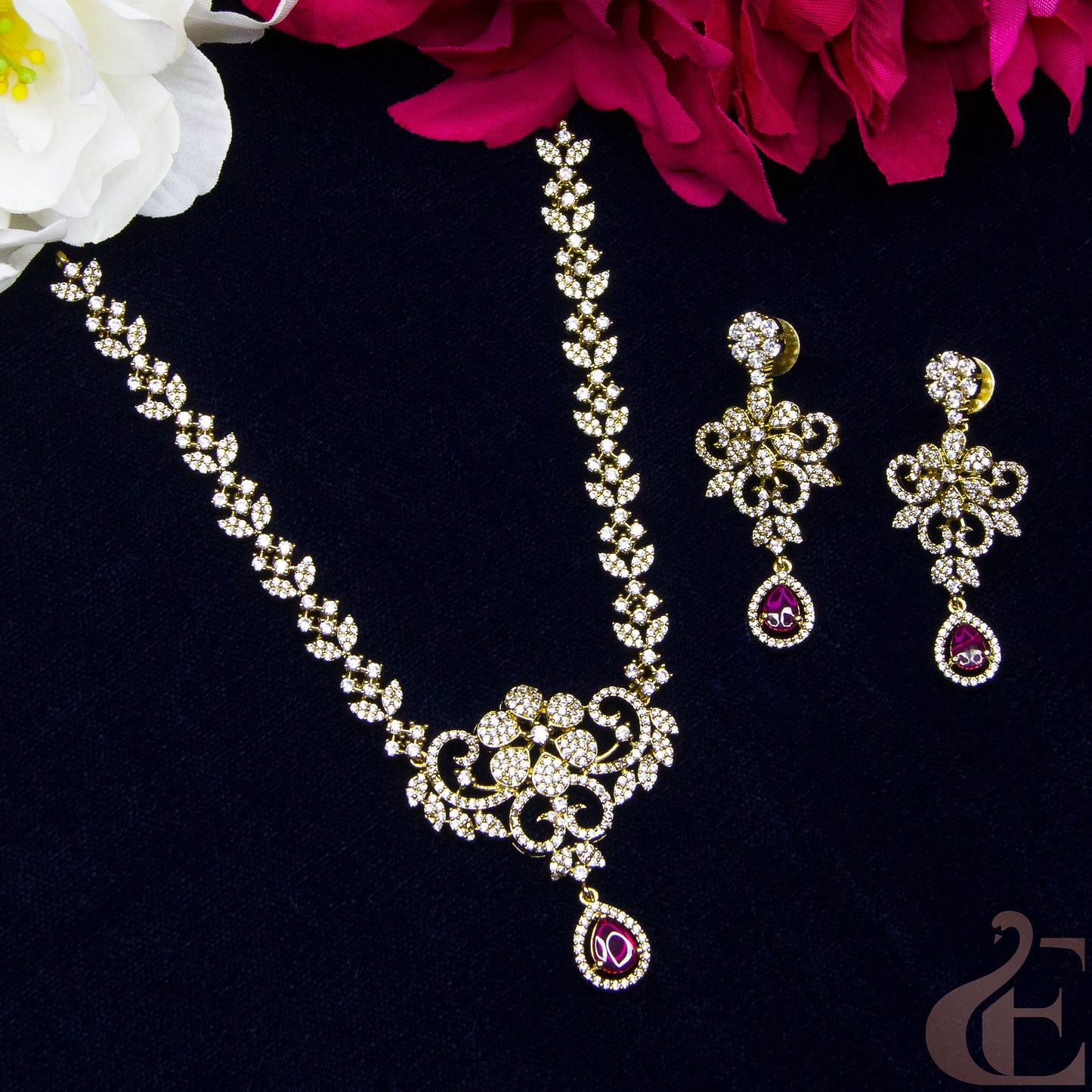 Top view of Antique Ad Necklace Set Ruby stone 