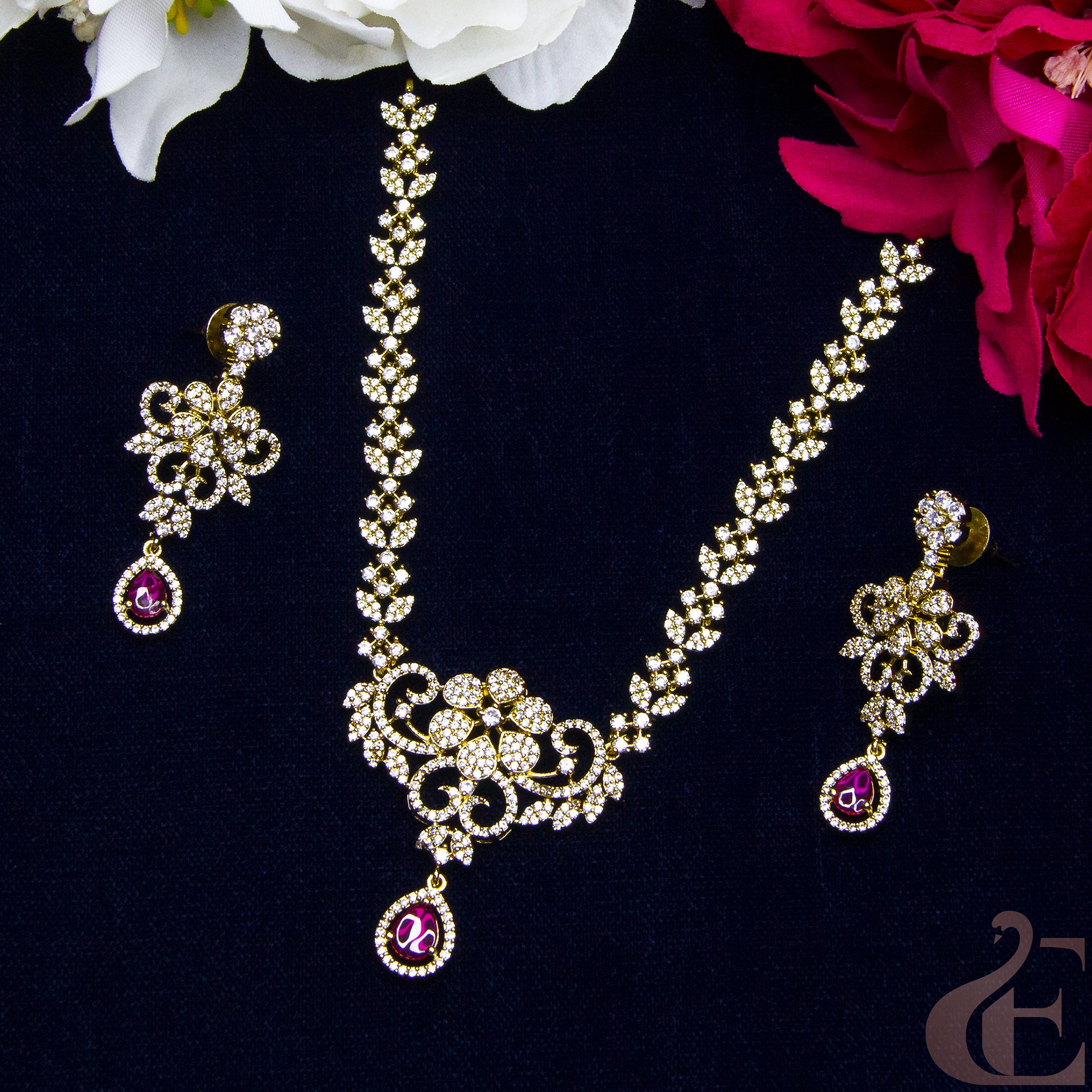 Top view of Antique Ad Necklace Set Ruby stone 