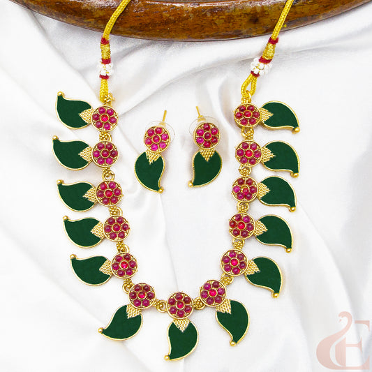 Top view of Antique Necklace & Earrings Green ruby stones