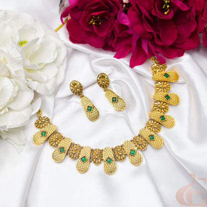 Top view of Antique Necklace & Earrings , Green stones  131