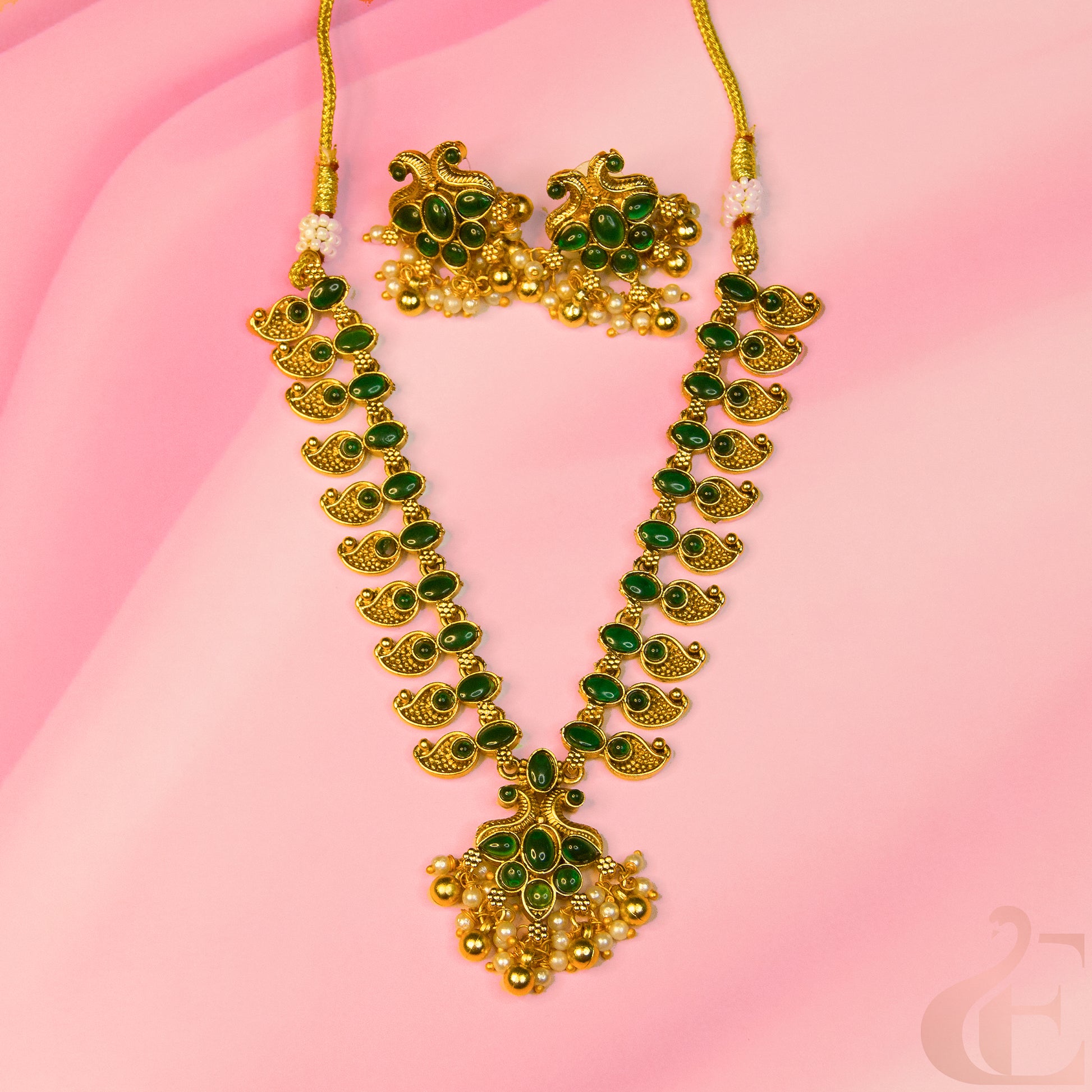 Top view of Antique Necklace & Earrings Green Stones