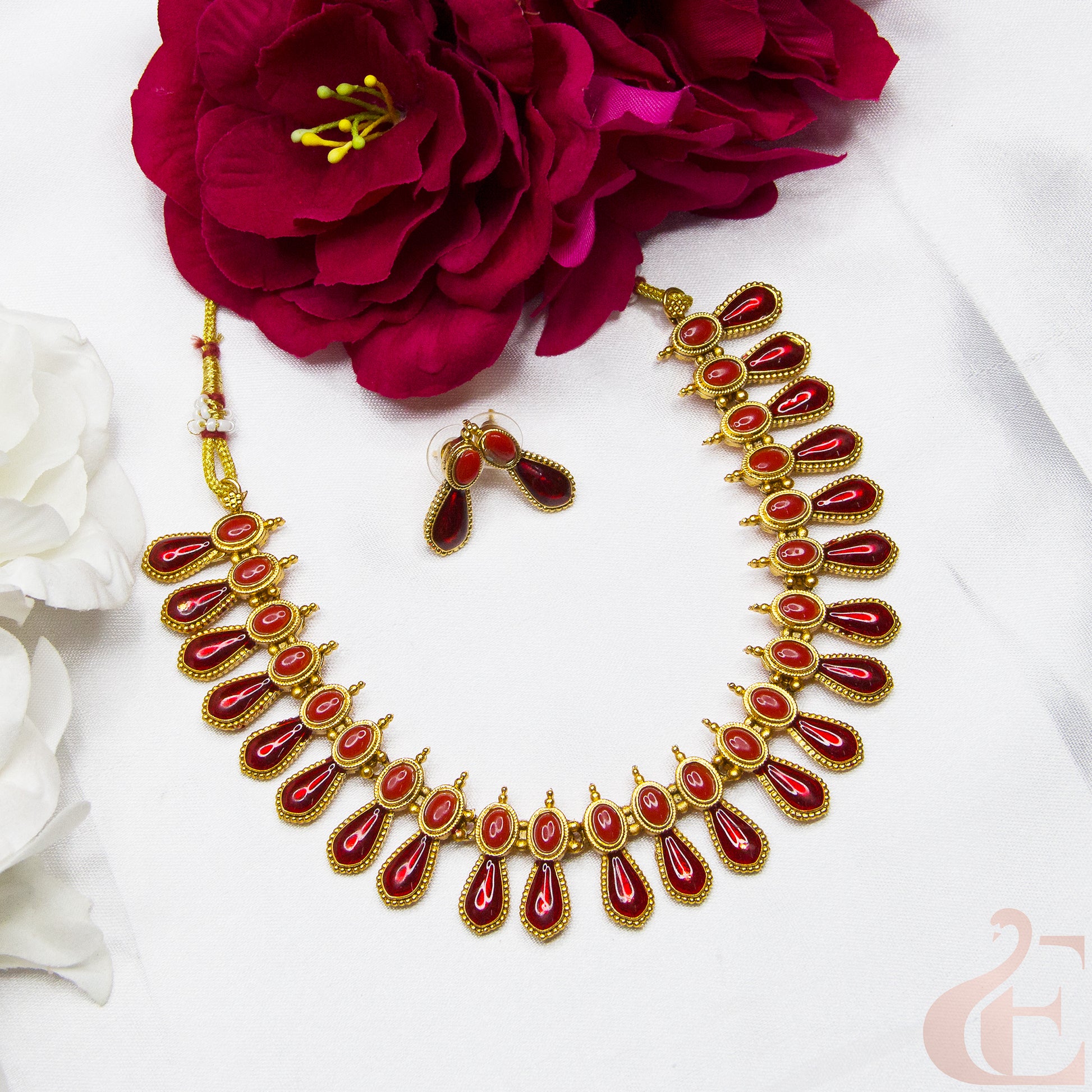 Top view of Antique Necklace & Earrings  Red stones 