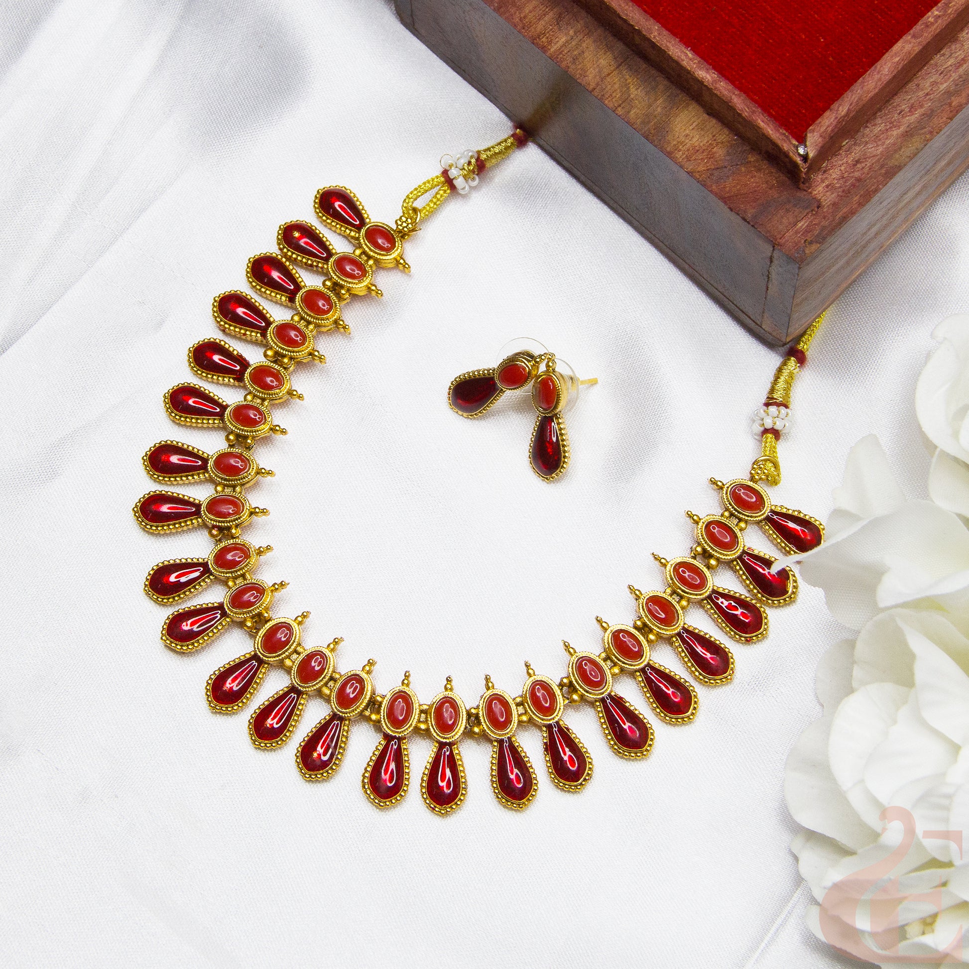 Top view of Antique Necklace & Earrings  Red stones 