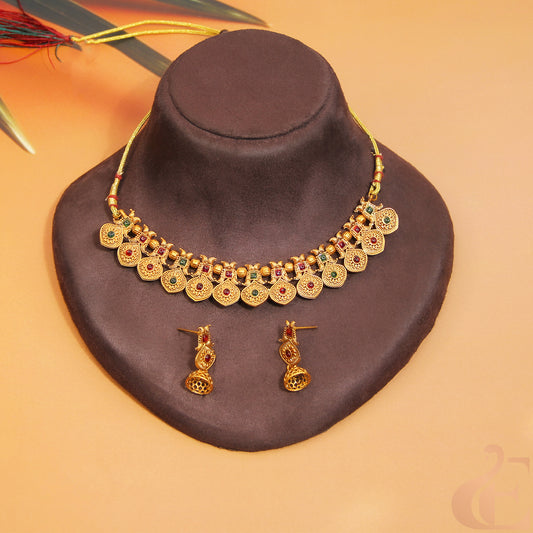 Top view of Antique Necklace & Earrings Ruby green 