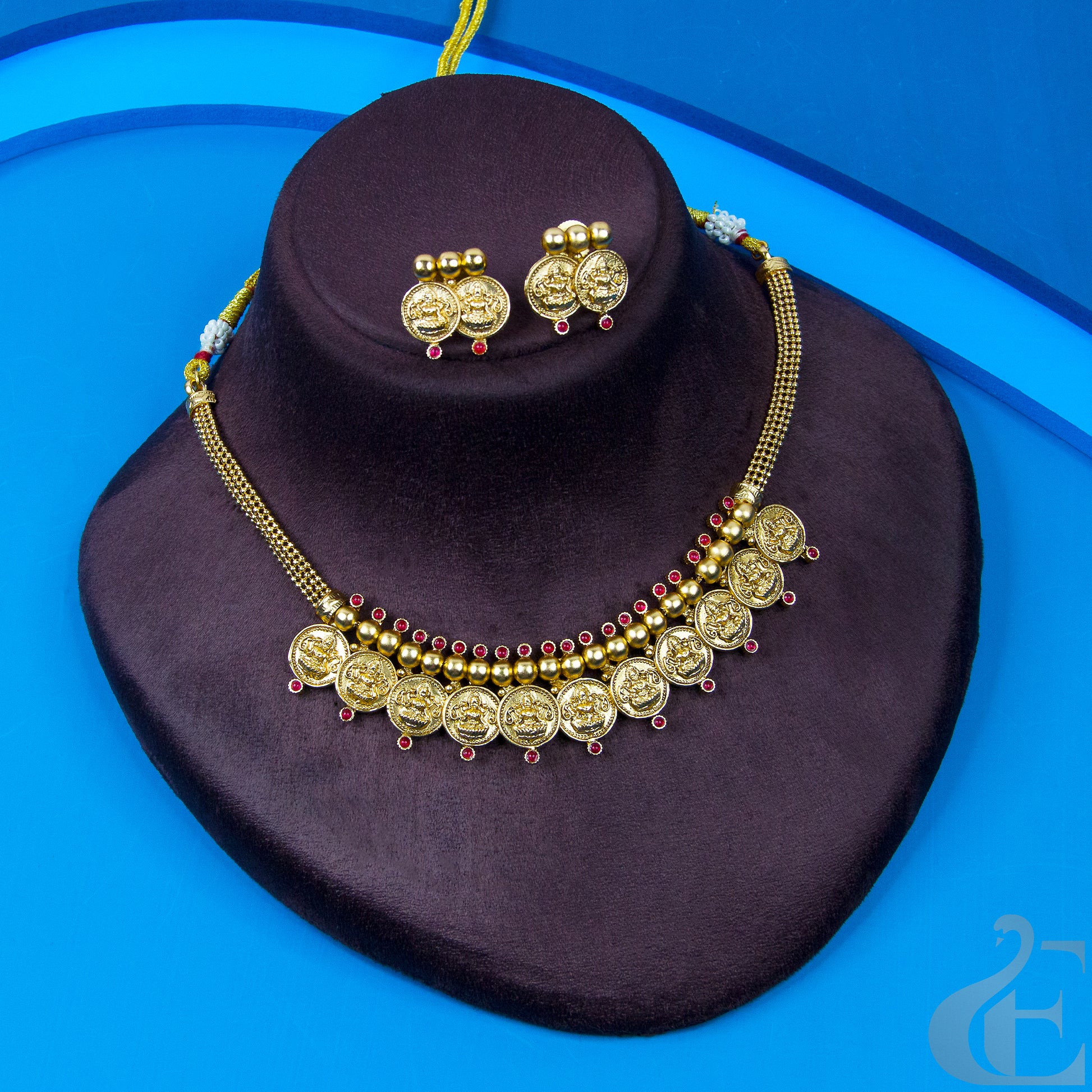 Top view of Antique Temple Necklace & Earrings Ruby stones 