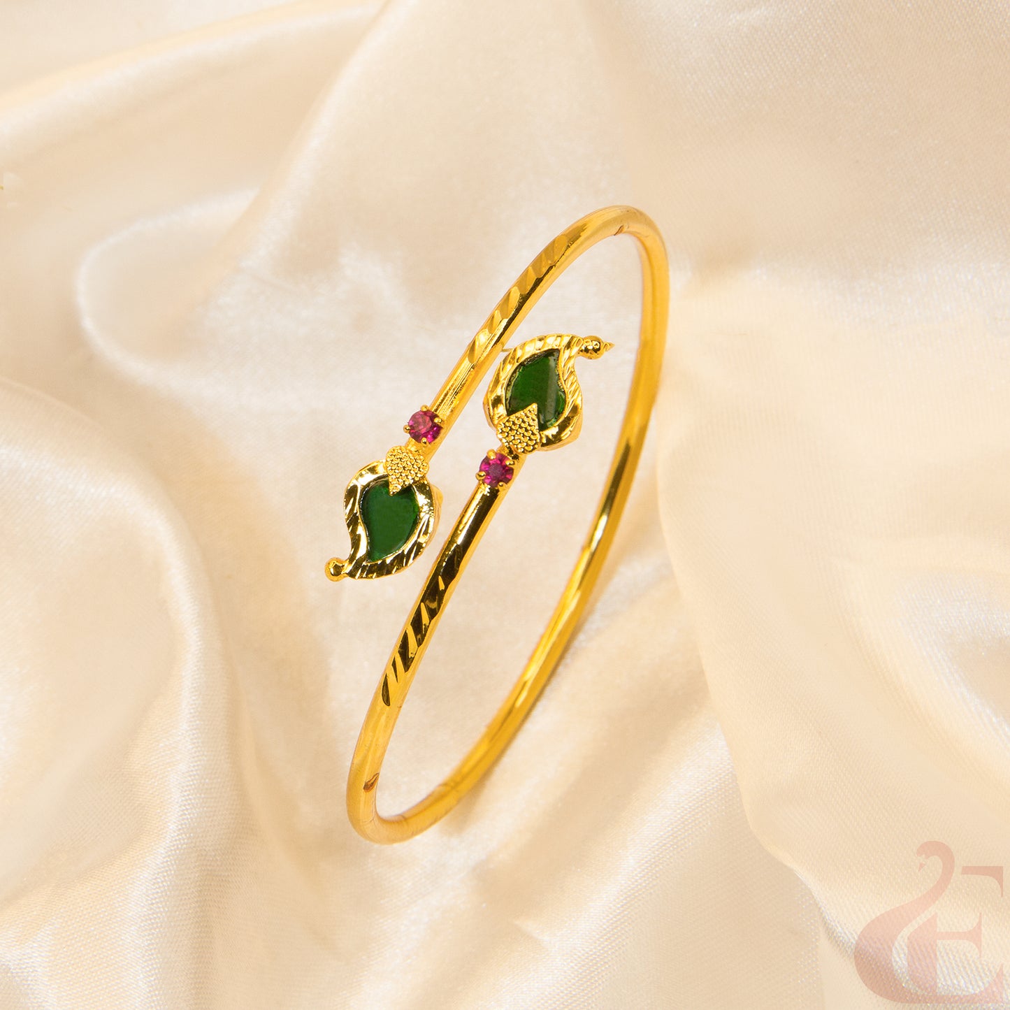 Top view of Green Palakka Manga Open Openable Kada Bracelet