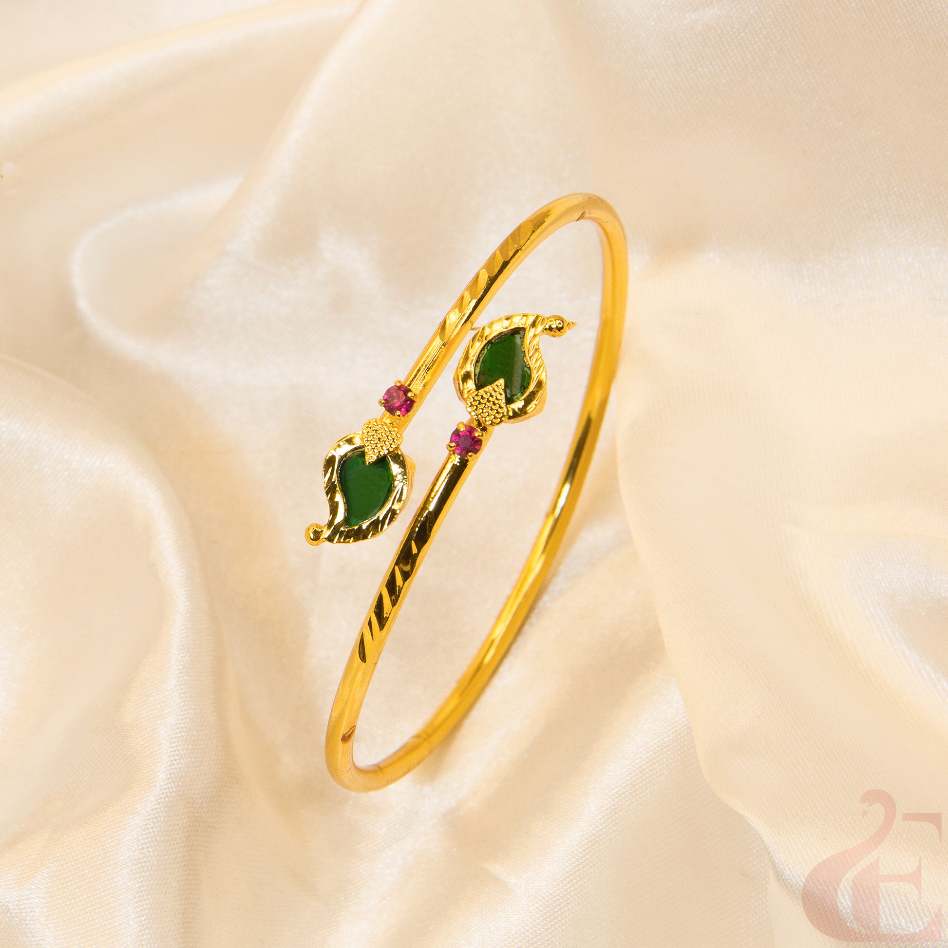 Top view of Green Palakka Manga Open Openable Kada Bracelet