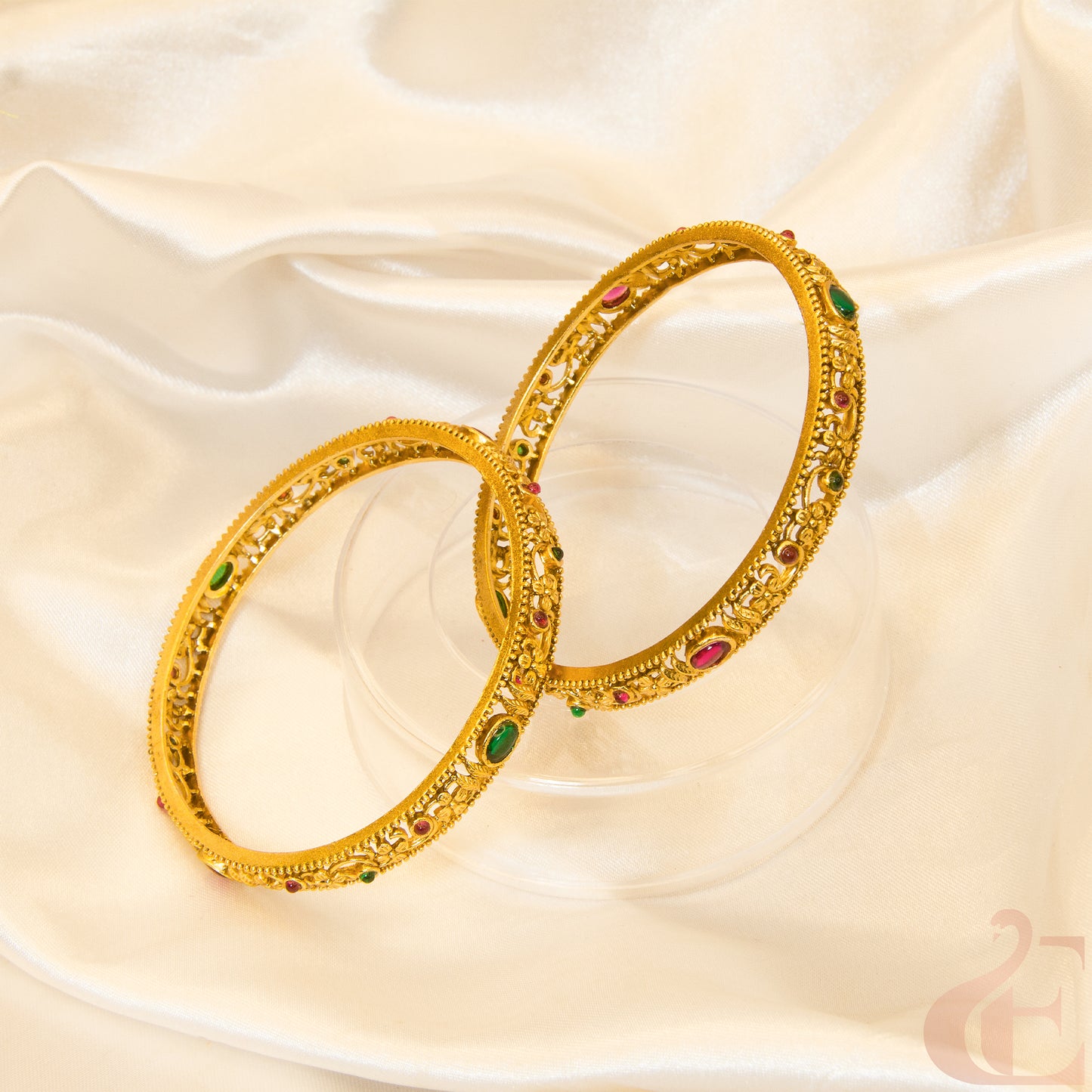 Antique Bangle ( 1 pair )