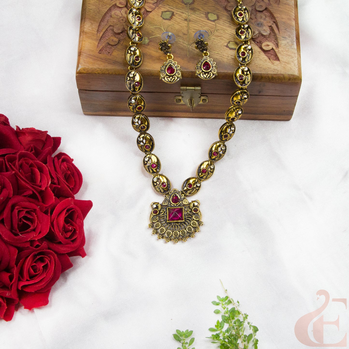 Mehndi Finish Necklace & Earrings 136