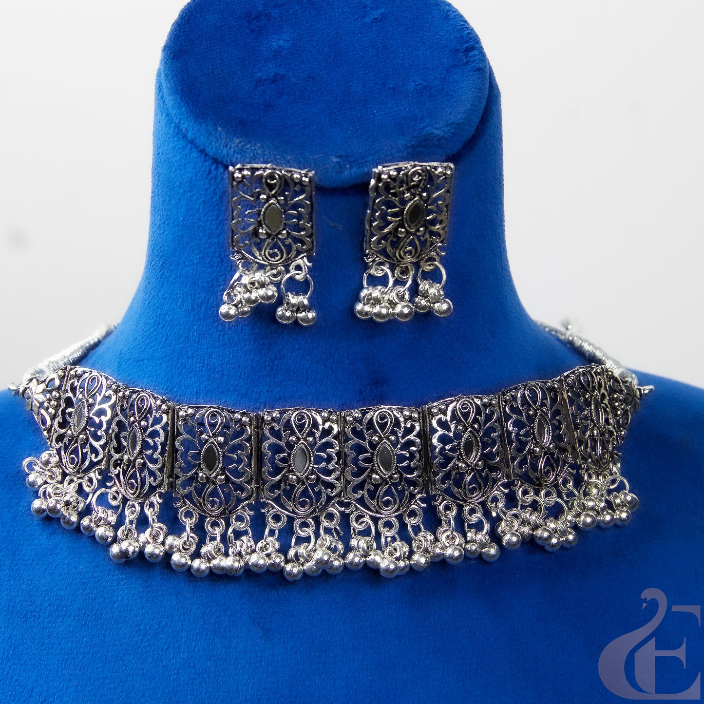 Top view of Oxidized Choker  & Earrings 