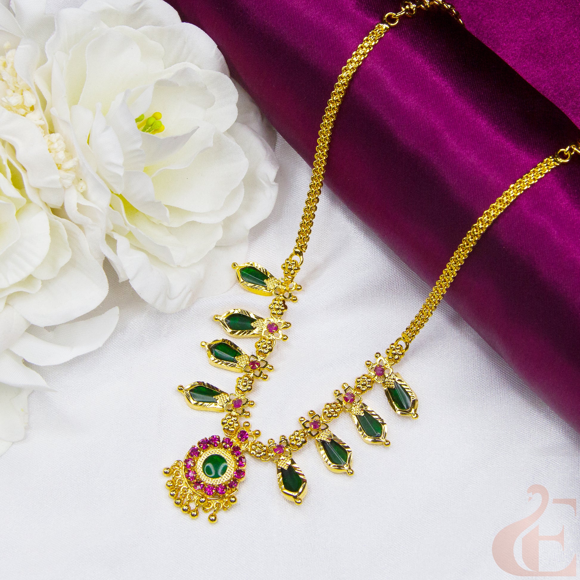 Top view of Palakka Necklace  Nagapadam Design Ruby green