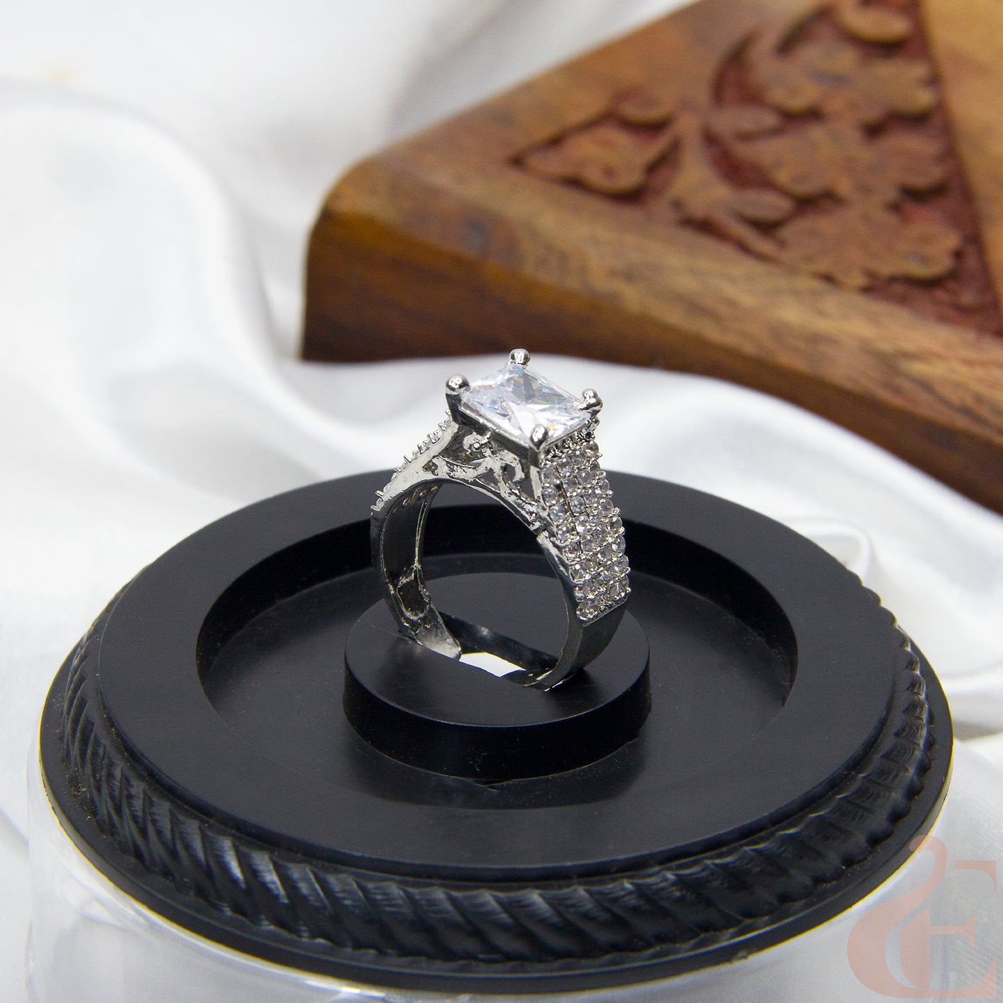 Finger Ring AD Stone