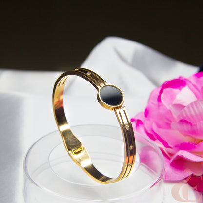 Front view of Stainless Steel Openable Bracelet Black stone & small AD stones