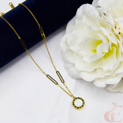 Top view of Stainless Steel Reversible Simple Chain With Pendent 