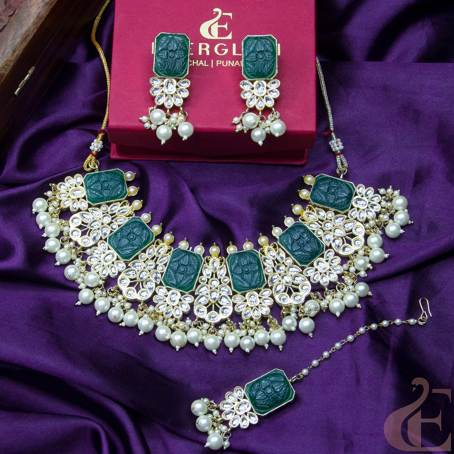 Top view of Kundan Necklace & Earrings,Netti chutty Green stones