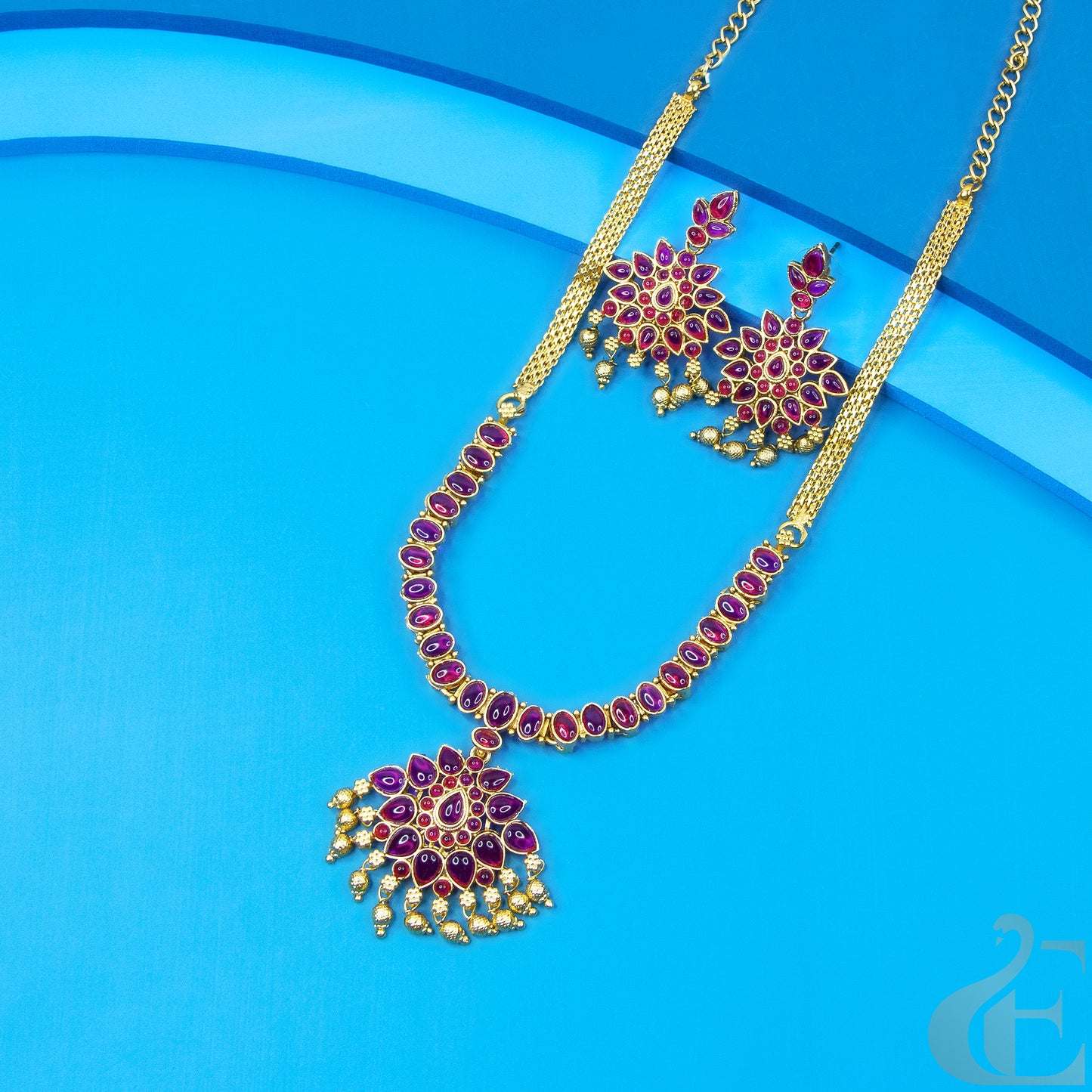 Traditional Antique Green Necklace With Earrings Ruby stones