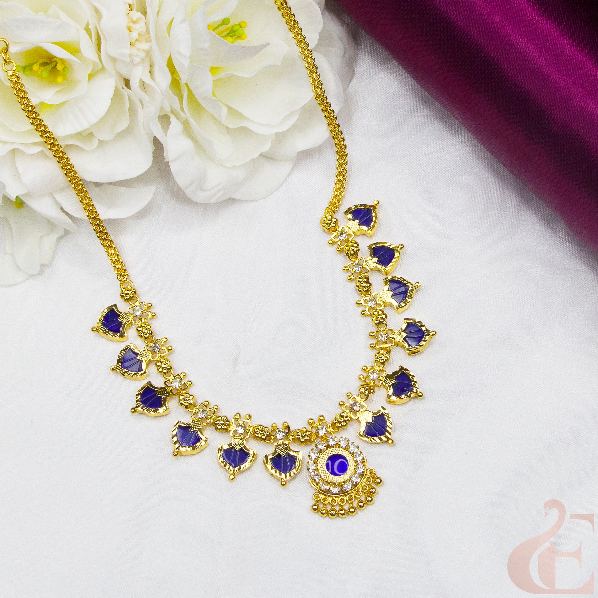 Top view of Traditional Palakka Necklace Blue stones 