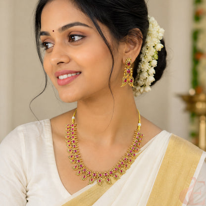 Antique Necklace & Earrings 221